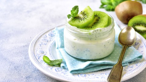 kefir-with-kiwi-or-blueberries:-a-7-day-opinion-to-sleep-better-without-pills
