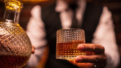 adults-should-not-consume-more-than-one-alcoholic-drink-a-day,-new-dietary-guidelines-recommend