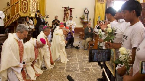 the-people-of-peru-to-whom-the-vatican-asked-for-forgiveness-on-their-knees-for-the-dispossession-of-land-attributed-to-the-sodalicio