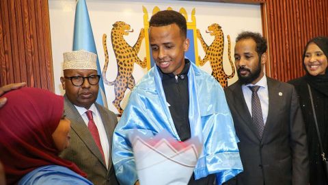 the-somali-referee-who-was-denied-entry-to-the-us-is-received-as-a-hero-in-his-country