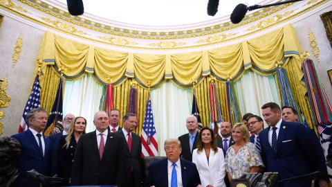 trade-uncertainty-increases-in-north-america,-trump-threatens-not-to-renew-the-t-mec