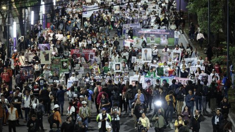 families-of-missing-people-in-mexico-defy-world-cup-siege-hours-before-the-opening