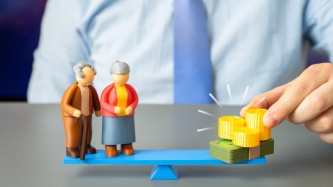 social-security-cola-could-rise-4.7%-in-2027,-according-to-a-new-estimate
