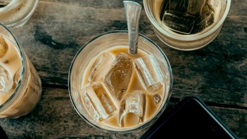 a-new-trend-in-functional-drinks:-protein-coffee