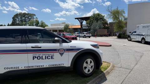 at-least-two-people-were-hospitalized-after-shootings-at-the-largest-shopping-center-in-south-carolina
