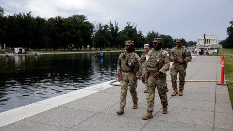trump-calls-for-a-tough-hand-against-those-who-vandalized-the-reflecting-pool,-including-a-former-olympic-athlete